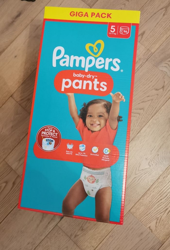 pudełko na chusteczki nawilżane pampers allegro